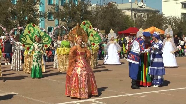 Городской фестиваль «Дружба народов». Дневная программа. смотреть онлайн