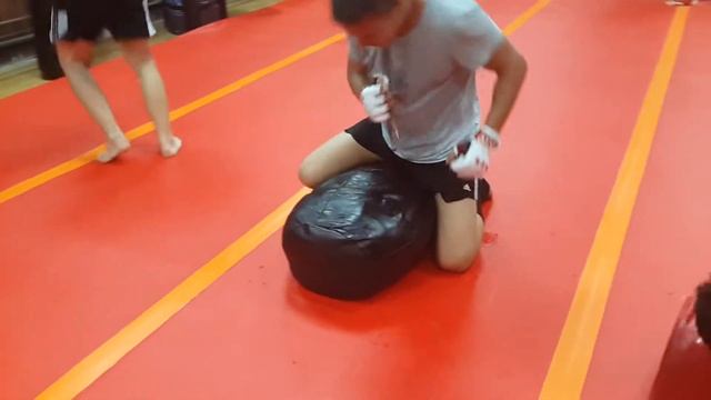 тренировки в центре Фанат Сочи группа начинающих смотреть онлайн