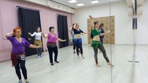Восточный танец Habibi bousi. "Танцуем вместе" - школа танцев для полных дам в Москве