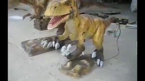 Аниматронные модели динозавров: Дейноних