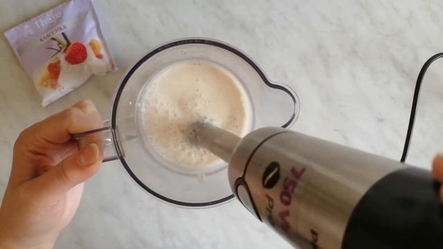 Такой Десерт из ряженки готовим дома очень часто. Ряженка в этом десерте творит чудеса вкуса.