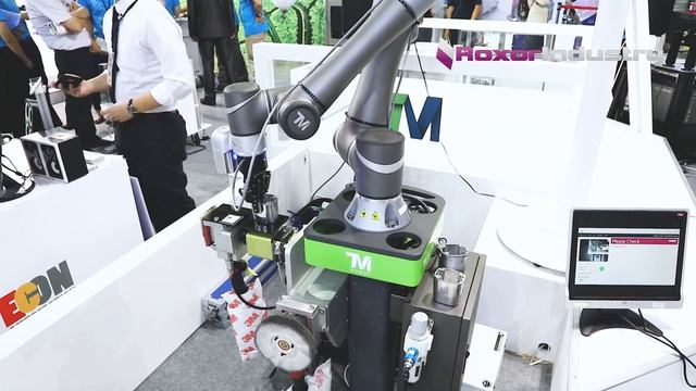 Полировка детали с помощью коллаборативного робота TM5-700 (Techman Robot, Тайвань)