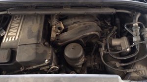 Двигатель BMW E87 N45B16 громко работает.