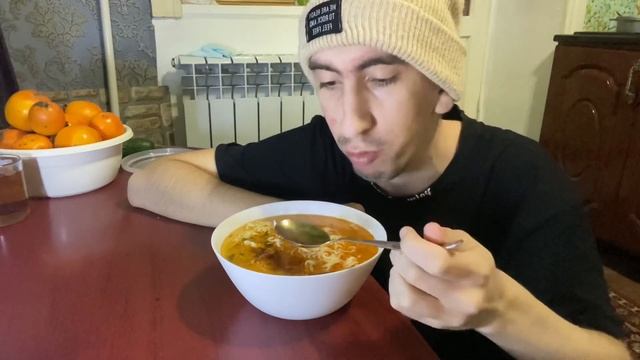 Обжор - Доширак с Осьминогами, Мидиями и Кальмаром смотреть онлайн