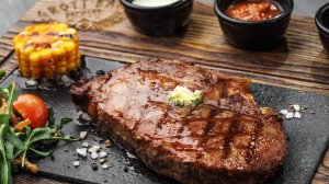 СТЕЙК РИБАЙ НА СКОВОРОДЕ.mp4