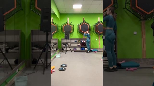 Body sculpt?#тренировканавсетело #упражнениядома #домашняятренировка #качаемпопу #качаеммышцы #бедр