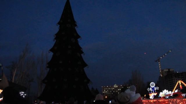 Открытие главной городской елки Николаева | 19.12.17 смотреть онлайн