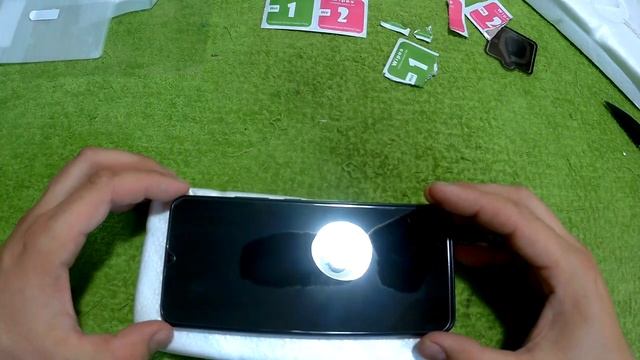 Как наклеить защитное стекло на телефон Realme C21! смотреть онлайн