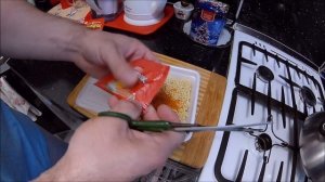 Как правильно заварить Доширак.