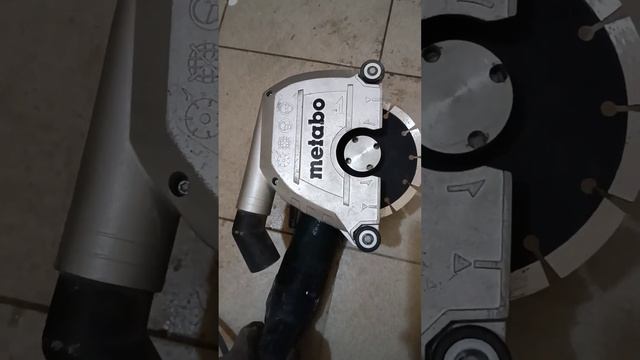 Штроборез Metabo MFE 40. Модернизация для сантехников. смотреть онлайн