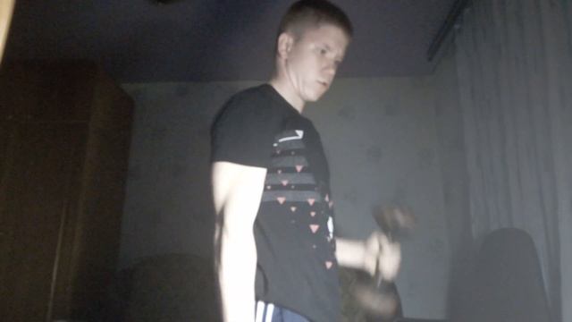 КАК НАКАЧАТЬ БИЦЕПС С ГАНТЕЛЯМИ смотреть онлайн