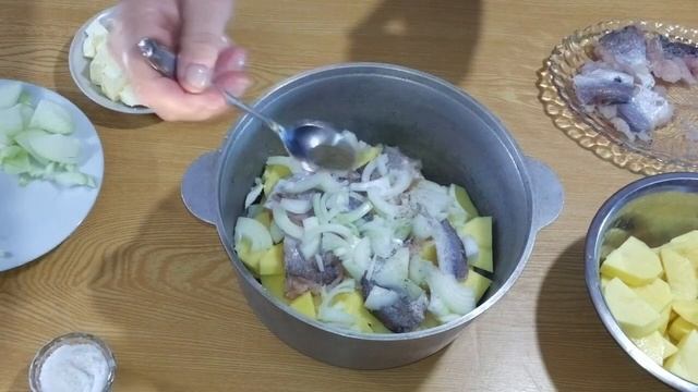 РЫБА  СЛОЯМИ  с  картофелем ⫷◆⫸ Тушёная рыба