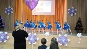 ТАНЕЦ МЫ МАЛЕНЬКИЕ ЗВЁЗДЫ