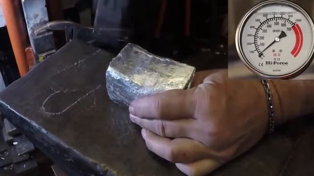 ФОЛЬГА ПОД ПРЕССОМ ¦ КЛАССНЫЙ ЛАЙФХАК КАК СДЕЛАТЬ КУСОК АЛЮМИНИЯ С ПОМОЩЬЮ ПРЕССА смотреть онлайн