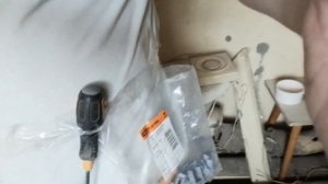 Как провести кабели в гофре, по потолку