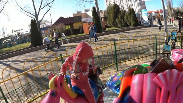 Парк аттракционов "Солнечный остров".Катаемся,играем,веселимся!