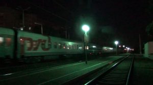 Электровоз ЭП1М с поездом №50 Санкт-Петербург — Кисловодск