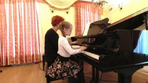 Две веселые лягушки. Ю. Литовко. Исполнитель  Побережная Марианна. 7 лет.