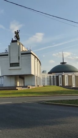 Москва. Поклонная гора. Красивые виды, интересные памятники и монументы
Moscow. On Poklonnaya Hill.