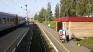 Прибытие и отправление на станцию Красный узел вид с хвоста поезда