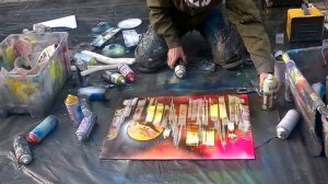 Рисование баллончиками на Арбате