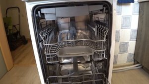 Посудомоечная машина Bosch на 10 комплектов отдельностоящая. Обзор.