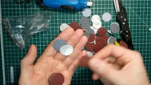 Шлифовальные диски (наждачка) 25 mm для гравера с Али