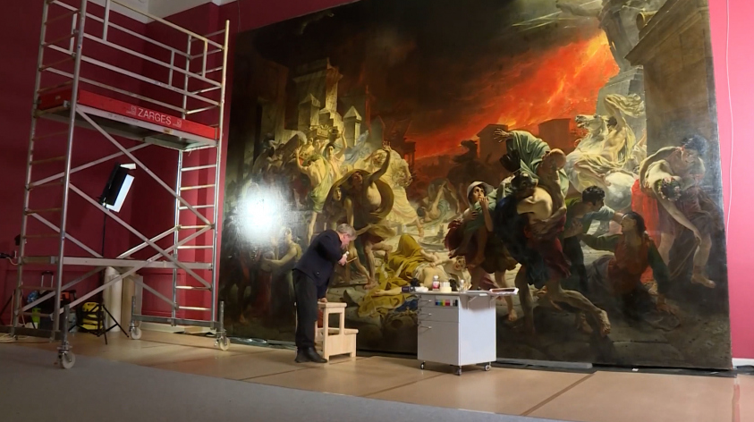 «Последний день Помпеи» Брюллова реставрируют прямо в зале Русского музея