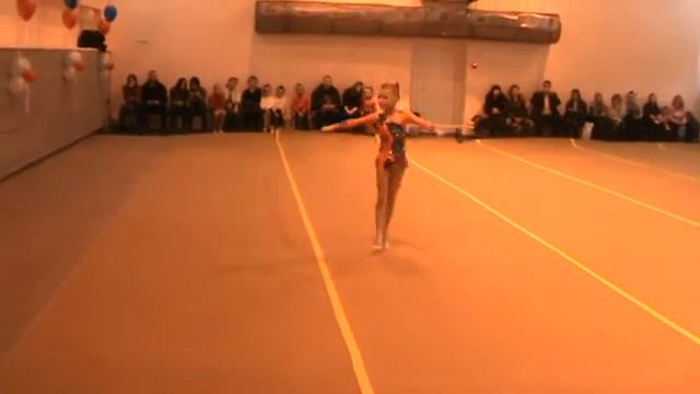 Шубина Лилия 1999 (Москва) скакалка.mpg смотреть онлайн