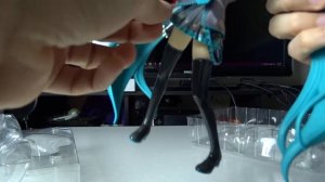 Hatsune Miku Figure Unboxing (Happy Miku Day)