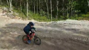 Shulz bubble 16 Трюк Superman и freeride