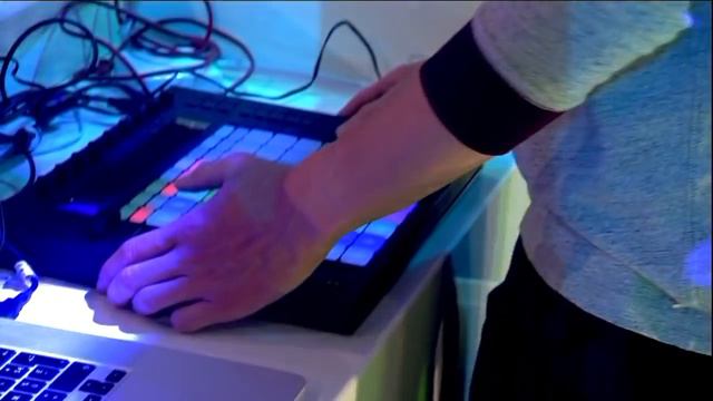 Lost Frequencies - Reality | RTL LATE NIGHT смотреть онлайн