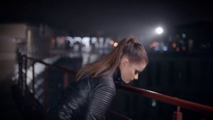RENATA - Опускаю оружие