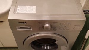 Как работает отжим стиральной машины HYUNDAI WMA6004 (800 оборотом)