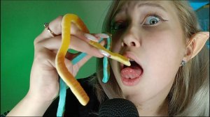 АСМР ИТИНГ МАРМЕЛАДНЫХ ЗМЕЕК | ASMR EATING SNAKE CANDIES