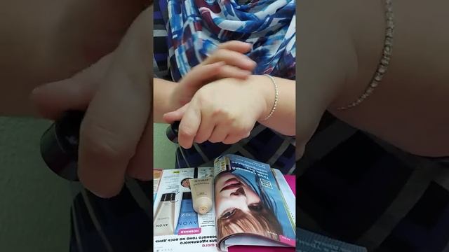 Праймеры и тональные средства AVON смотреть онлайн