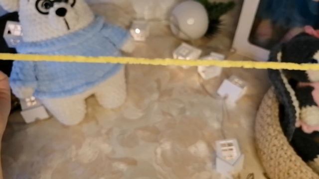 #ВЯЗОВЛОГ? НОВЫЕ СУМОЧКИ?игрушки?тестирую плюшевую пряжу смотреть онлайн