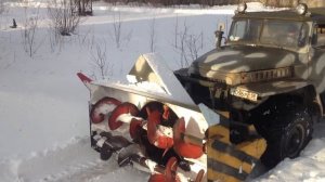 Шнекороторный УРАЛ ДЭ-226.Амкодор.по прозвищу "Крокодил"