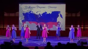 "Просто жить". Слова и музыка Анны Петряшевой.
