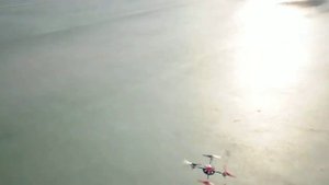 полет квадрокоптера