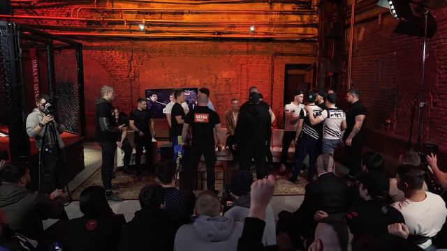 Регбист Против Тарасова/Битва за Хайп/Чем закончится История?Дело Чести! смотреть онлайн