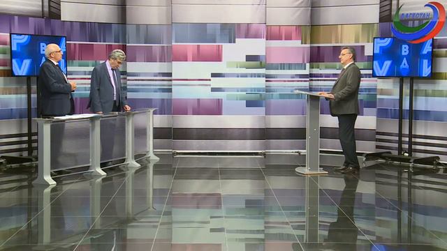 Первая студия смотреть онлайн