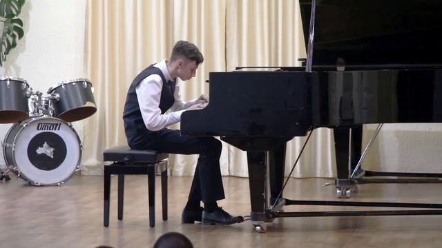 08_П.Чайковский, Ноктюрн, Фа мажор, исп. Вячеслав Пушкарев