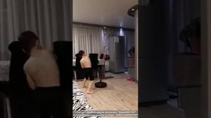 БОЙ С ГРУШЕЙ СТАВИМ УДАР ДОМА БОКС ДЕТСКИЙ АРТЕМ АБАКУМОВ БОКСИРУЕМ ГРУШУ