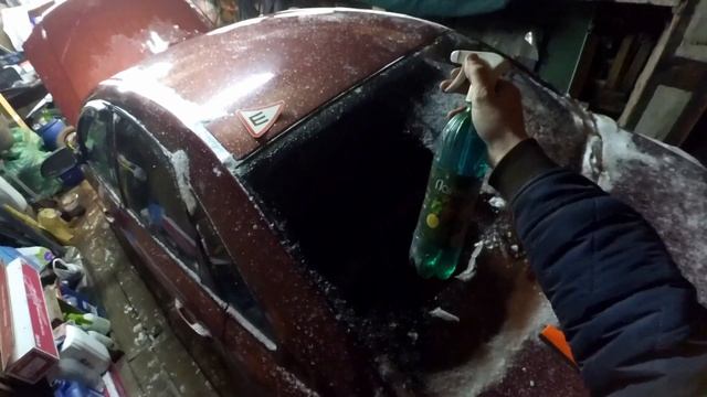 Удобный способ наклеить наклейку на стекло автомобиля смотреть онлайн