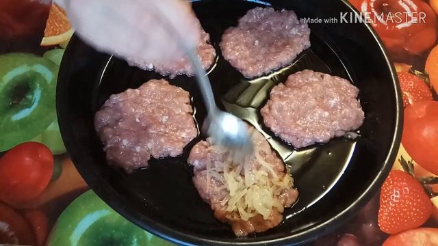 Мясо в Потрясающе Вкусной Шубке. Мясо и Гарнир в одном блюде .Это Очень Вкусно! смотреть онлайн