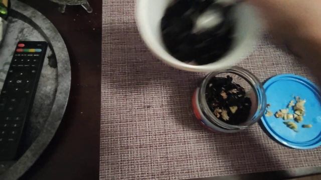 Готовим итальянский деликатес  Вяленый терн
