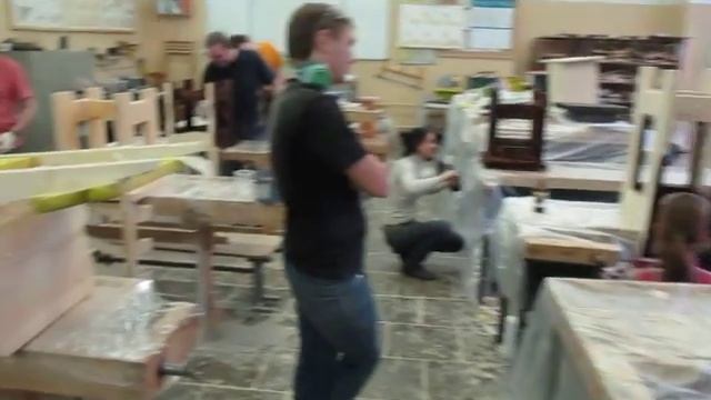 Покраска морилкой стульев. Обучение столярному делу смотреть онлайн