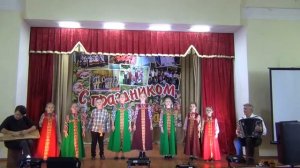 Русская народная песня "Как пошли наши подружки"