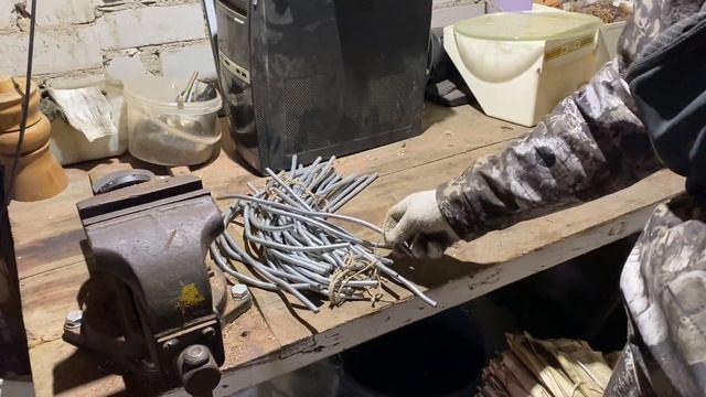 СТАРЬЕВЩИКИ : Сдаём олово в пункт приема. смотреть онлайн